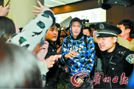 四川球迷VS辽宁球员赛后围殴谁之过？图片
