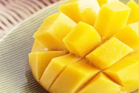 吃芒果过敏怎么办？该如何治疗？视频封面