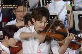Henry刘宪华小提琴演奏查尔达什，四次元音乐天才太可爱了视频封面