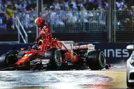 2017F1新加坡站正赛官方回顾 一场直接就进入了高潮的正赛视频封面