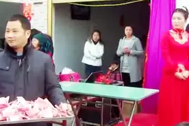 河南商丘柘城农村结婚：这样送礼金场面好热闹视频封面
