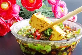 蘸料豆腐如此调制，比大鱼大肉好吃太多，简单还营养