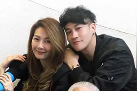 何润东新婚妻子自信晒美照：今晚有小约会 身份大揭密图片