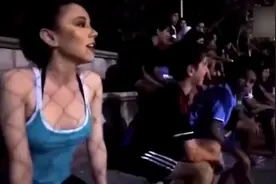 街头恶搞，国外老头深藏不露1视频封面