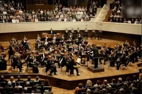 拉脱维亚指挥家安德里斯·尼尔森斯 布鲁克纳第三交响曲 clip视频封面