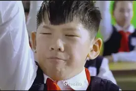 男学生当着美女老师面尿裤子 羞死人啦！视频封面