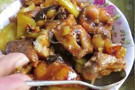 每次去饭店必点番茄红烧鱼，做法竟然这么简单，看一遍就能会视频封面