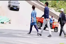 为什么在中国街头见不到盲人？结果让你感到震撼和反思！视频封面