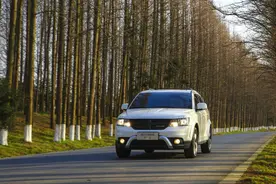 试车丨跟着美式硬汉去踏青试驾进口酷威全新旅行版图片