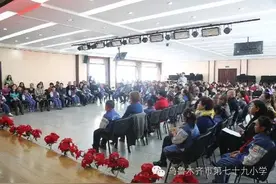 《捧掬我一颗心献给您》--亲子感恩家长会图片