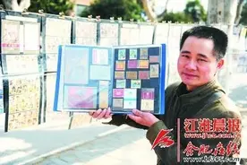男子22年收藏32000多枚火花图片
