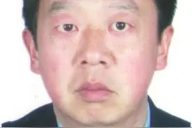 铁血丹心耀警徽 披肝沥胆铸忠魂图片