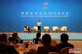 马云出席博鳌亚洲论坛并发表演讲 姚明现场聆听图片