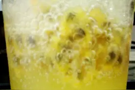 百香果饮料的做法图片