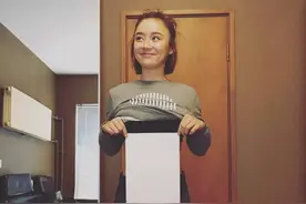 你秀你的A4腰，我爱我的五花膘图片