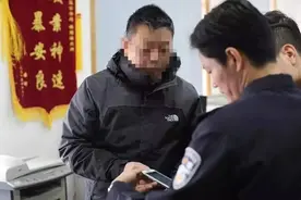 被遗弃在萧山的“小蘑菇”终于找到家人！爸爸因为这个原因遗弃他，他却不认妈妈图片
