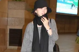 宋慧乔晒与黎明亲密合影，两人竟是10年好友图片