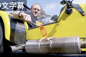 在一台疯狂赛道杀器的排气管上煎培根是什么体验？视频封面