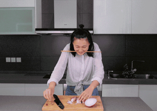 试了那么多网传方法，还是选择流着泪切洋葱吧