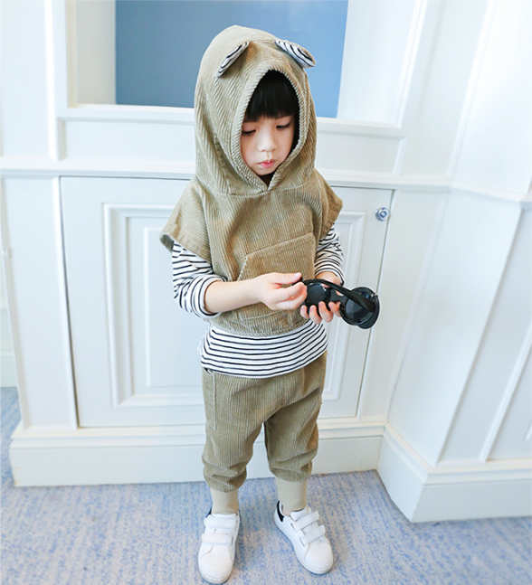 秋凉啦！看看时髦宝妈怎么样塑像2017萌娃秋装~