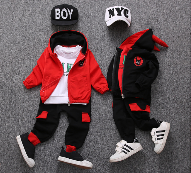 秋凉啦！看看时髦宝妈怎么样塑像2017萌娃秋装~