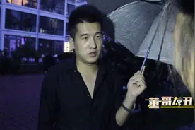 美女校花与男同学5年后聚会，结果校花后悔莫及！视频封面