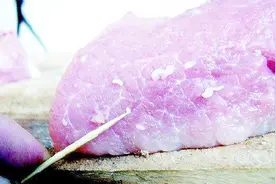 猪肉里扯出“白线”，这些是寄生虫吗？这种肉能吃吗？