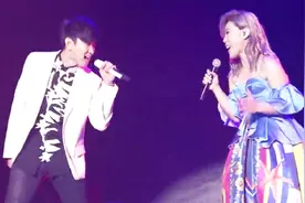 无敌了！林俊杰和李佳薇合唱《煎熬》不降KEY，什么水平？