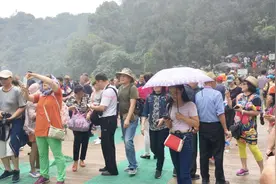 很多人喜欢去贵州旅游，你知道原因吗，看了这个视频就知道了