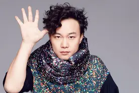 陈奕迅-王菲《因为爱情》怎么会有沧桑，所以我们还是年轻的模样视频封面