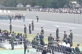 日本自卫队阅兵，这音乐听起来不大对头视频封面