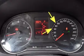 涨知识了：大众仪表板上为啥30km，50km处要标红？视频封面