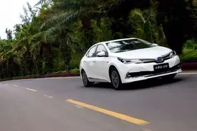 新车路跑全民混动 一汽丰田COROLLA HYBRID 卡罗拉双擎图片