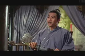 龙山三霸一向专横跋扈目中无人，但这回却被他的神奇内力彻底吓傻视频封面