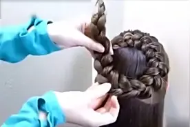 谢娜近期非常喜欢的一款气质编发，孕妇们快来学习吧，美美哒啊视频封面