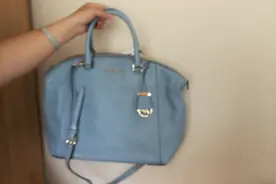 Michael Kors 迈克科尔斯Riley女士包视频封面