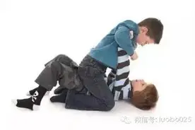 四岁女儿遭3个小男孩围攻，妈妈的做法效果超赞！图片