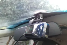 轻松拍轻松录 凯立德C530行车记录仪图片