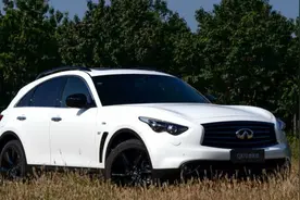 英菲尼迪QX70：八十万的身价烘托出百万的气场图片