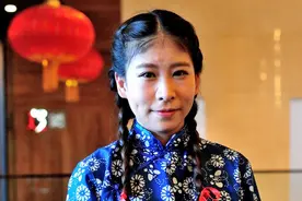 东北人必备技能，大厨教你笨鸡炖蘑菇图片