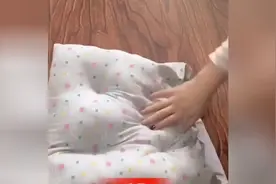 旧衣改造：旧睡裤变身秋冬温暖坐垫，家庭主妇的省钱小妙招！视频封面
