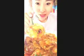 300斤的胖萝莉开吃啦，包浆豆腐，大碗凉皮，一口秃噜喽！视频封面