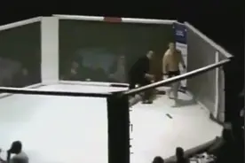 搏击是一项危险的运动，最恐怖的比赛！致命一击将对手打成植物人视频封面