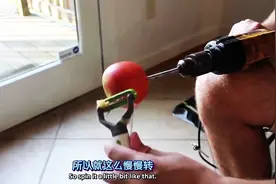 原来电钻还能这样用：牛人演示电钻新用法，真是涨姿势了！图片