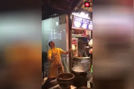 什么叫尴尬，面馆老板这就告诉你什么叫特别尴尬