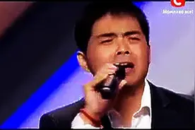 中国人在乌克兰的一首华语歌，轰动全场起立致敬！音乐不分国界！图片