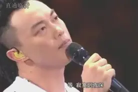 陈奕迅《等》现场版，听到第一句就被彻底征服了！好听视频封面