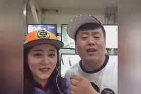 宋晓峰和谁在合唱？你认出来啦么？图片