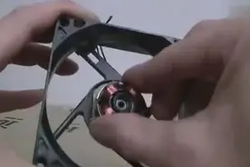 电风扇加上一块磁铁后会发生什么，绝对让你震惊图片