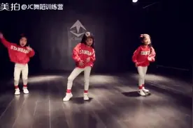 三个超萌小萝莉，爵士跳的好棒！图片